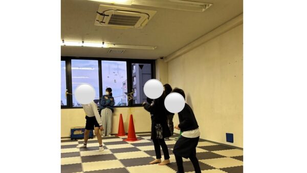 『2月プレスタかがわの一日・‌目隠し鬼ごっこを子供達と楽しみました！』